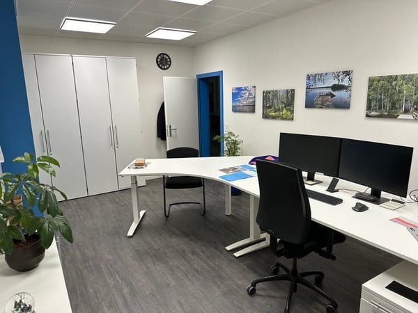 Moderne Büroräume im EG oder 1. OG - 160 m² an zentraler Lage in Wetzikon 1