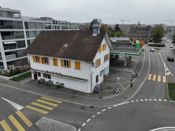 Zentral mit Potenzial und Tankstelle 5