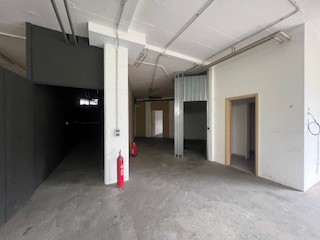 Spazio industriale di 490 mq a Lamone 4