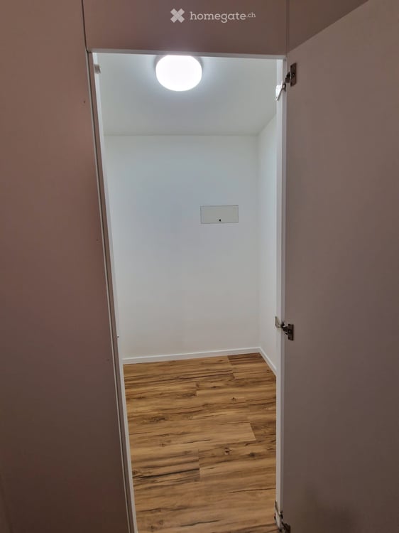 Moderne 3.5-Zimmer-Wohnung in der Nähe Rothenburg mit Balkon und Garage 9