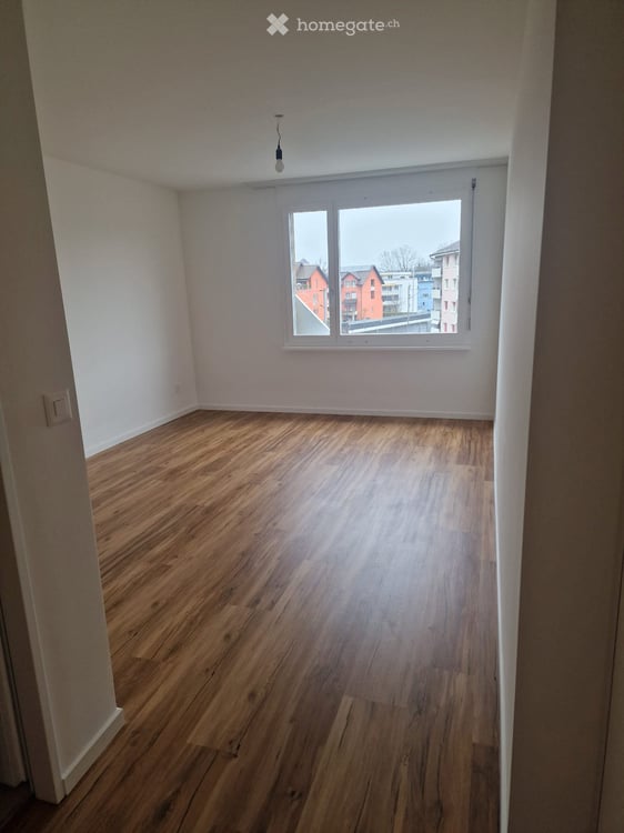 Moderne 3.5-Zimmer-Wohnung in der Nähe Rothenburg mit Balkon und Garage 7
