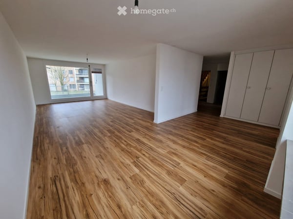 Moderne 3.5-Zimmer-Wohnung in der Nähe Rothenburg mit Balkon und Garage 5