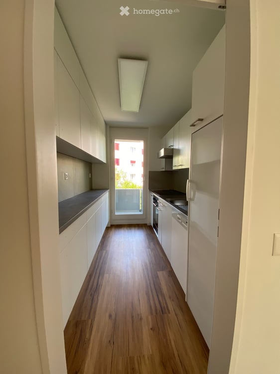 Moderne 3.5-Zimmer-Wohnung in der Nähe Rothenburg mit Balkon und Garage 14