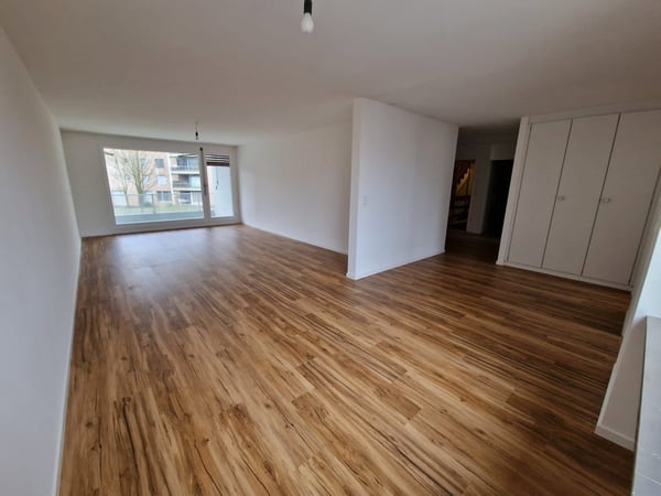 Moderne 3.5-Zimmer-Wohnung in der Nähe Rothenburg mit Balkon und Garage 4