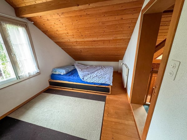 Charmantes 2.5-Zimmer-Einfamilienhaus mit Garten und Carport in Flawil 22