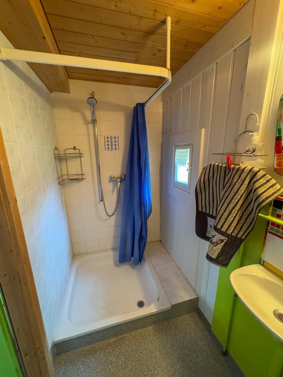 Charmantes 2.5-Zimmer-Einfamilienhaus mit Garten und Carport in Flawil 13