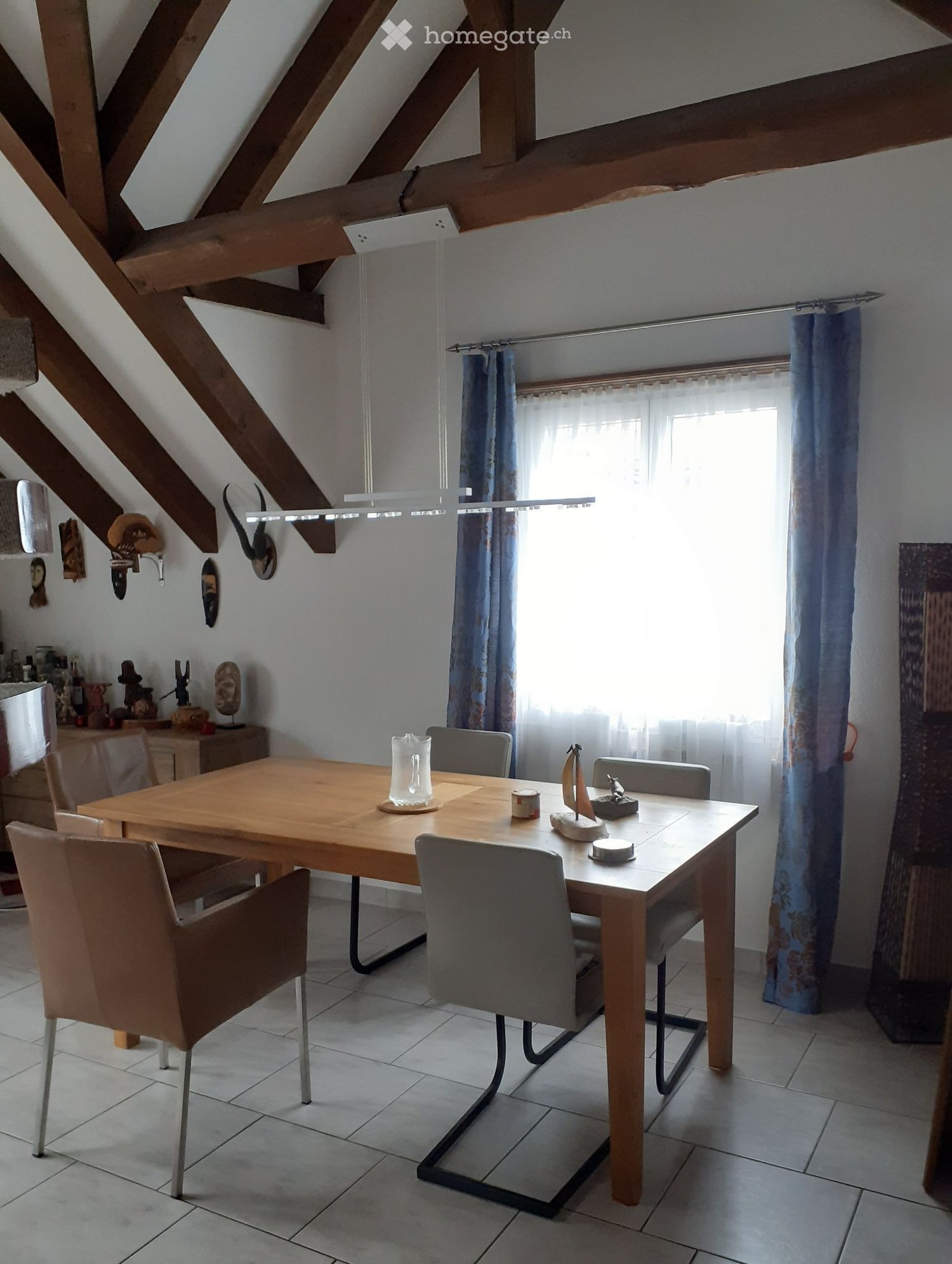 Bild Aussergewöhnliche, offene und helle Wohnung im Zentrum von Horgen