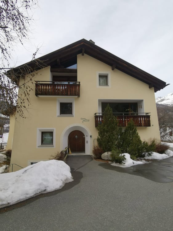 Appartamento a La Punt Chamues-ch 9