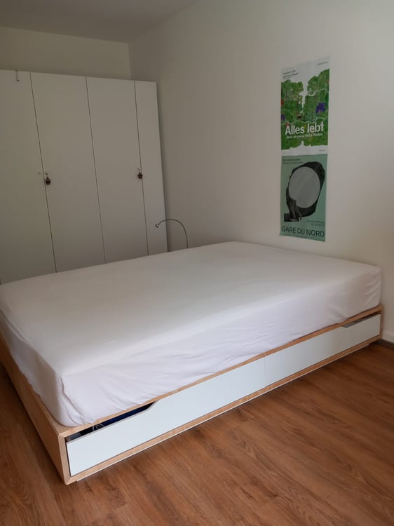 Zimmer zur Untervermietung in einer 1-Z.W // Stanza da subaffittare in appartamento di 1 locali 1