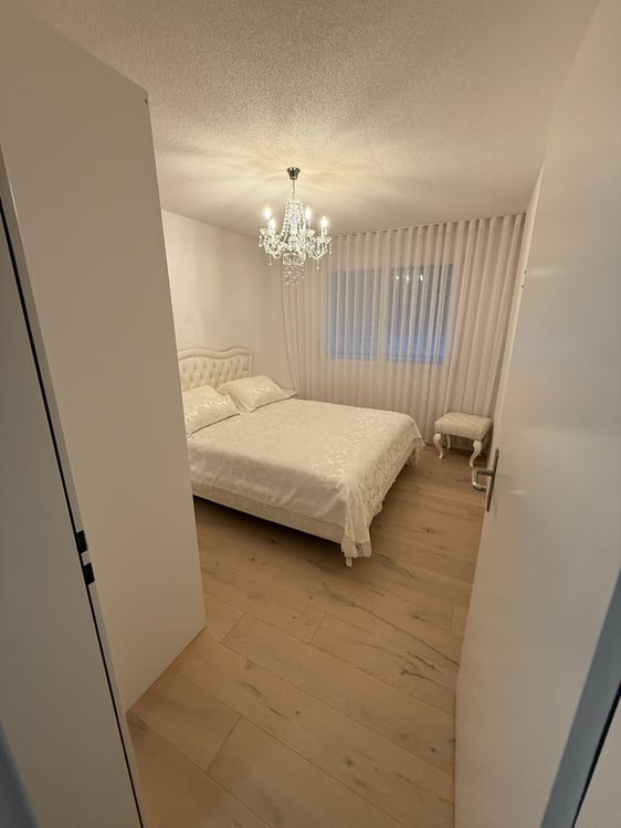 Moderne 1.5-Zimmer-Wohnung mit Balkon und Garage in Volketswil 10