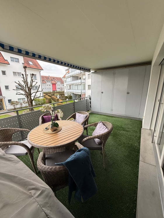 Moderne 1.5-Zimmer-Wohnung mit Balkon und Garage in Volketswil 9