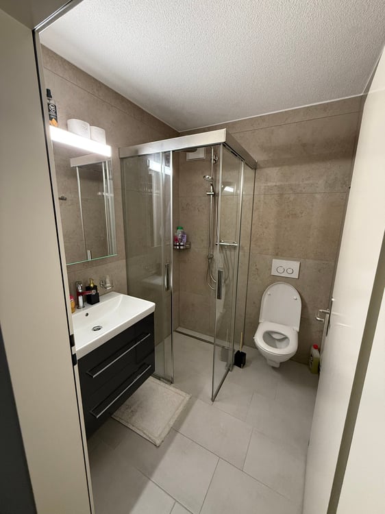 Moderne 1.5-Zimmer-Wohnung mit Balkon und Garage in Volketswil 7