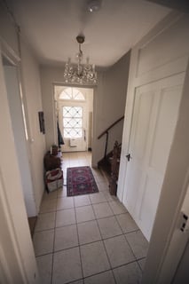 Charmantes 2.5-Zimmer-Einfamilienhaus in Feldbrunnen 12