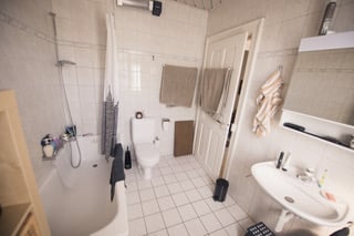 Charmantes 2.5-Zimmer-Einfamilienhaus in Feldbrunnen 9