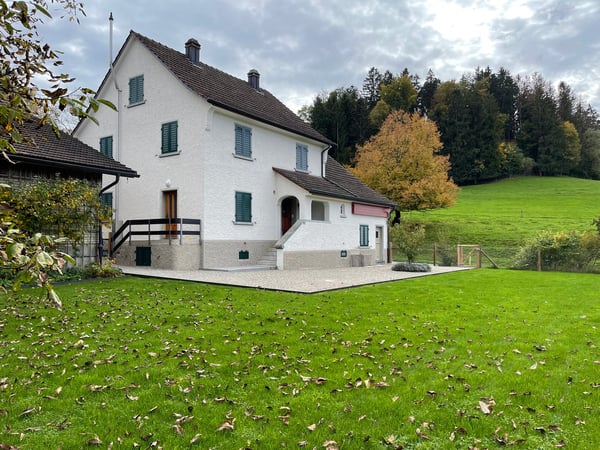 Idyllisches 2.5 -Zimmer Landhaus mit Charme 3