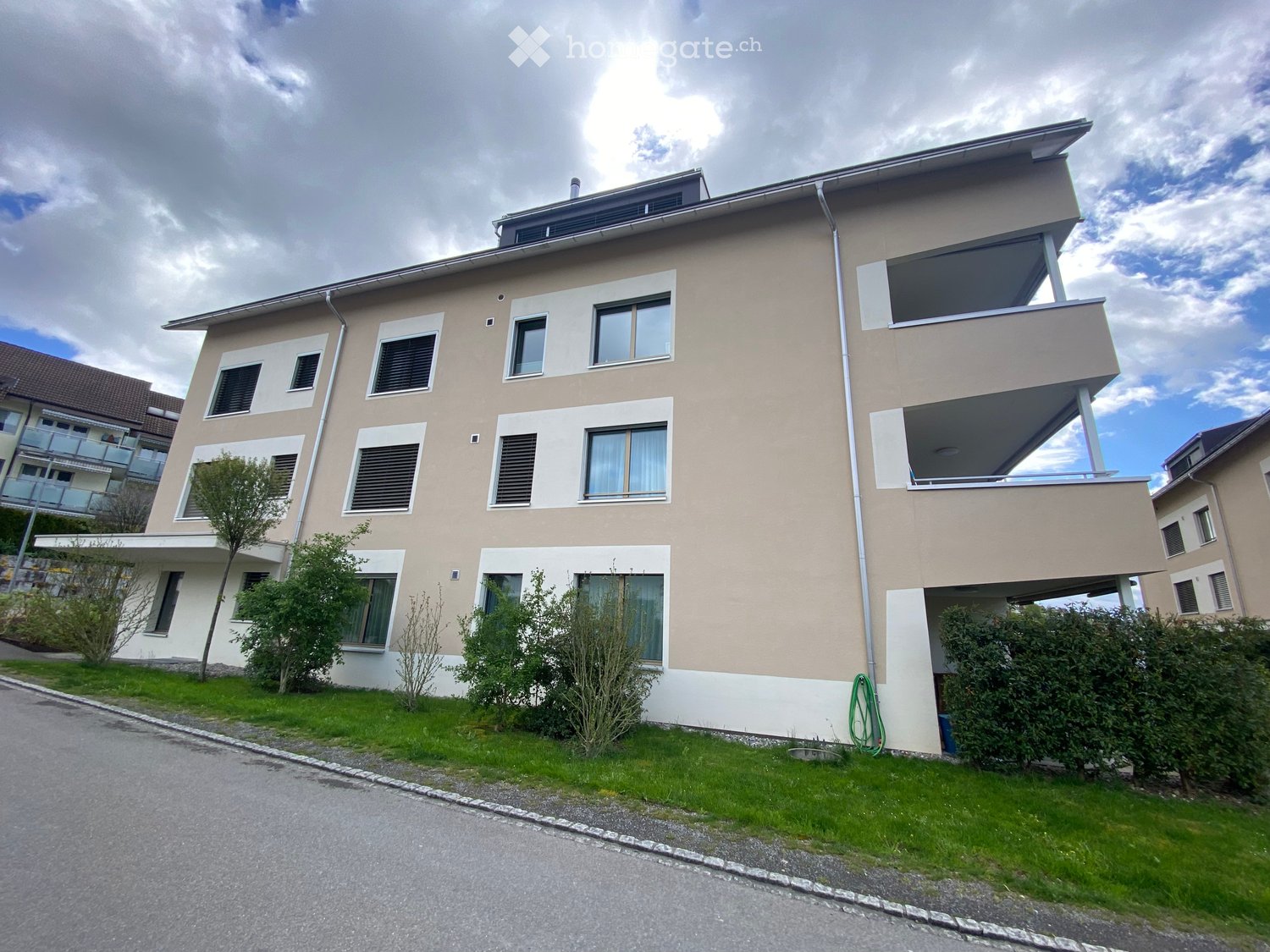 Bild Moderne 4.5-Zimmer-Wohnung mit Balkon & hohem Wohnkomfort in Unterlunkhofen