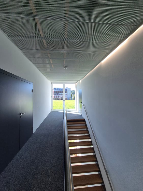 Attraktive Büroräumlichkeiten in charmant gebauter Weinkellerei in Thayngen zu vermieten 5