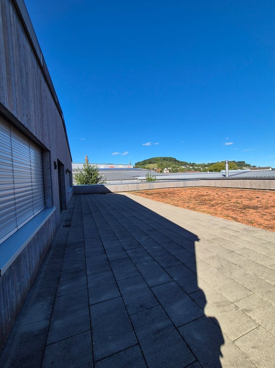 Attraktive Büroräumlichkeiten in charmant gebauter Weinkellerei in Thayngen zu vermieten 4