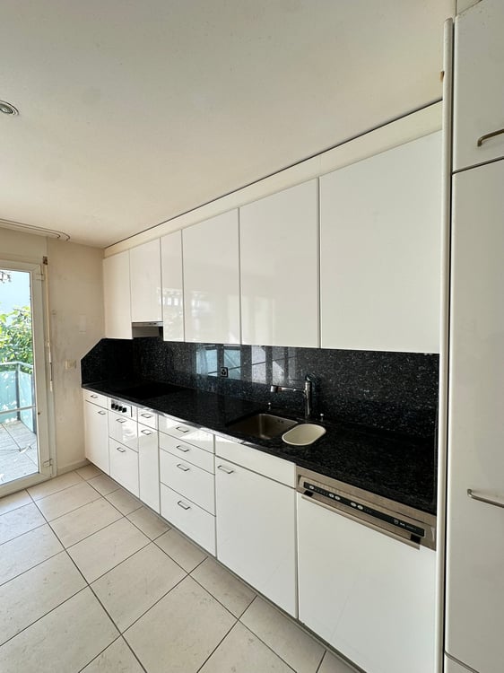 4½-Zimmer-Wohnung an ruhiger und zentraler Lage in Zürich-Oerlikon 9