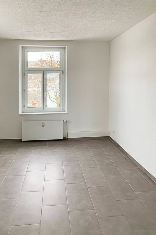 Mehrfamilienhaus mit total 9 Wohnungen in Neuhausen 2