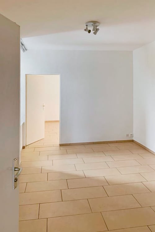 Mehrfamilienhaus mit total 9 Wohnungen in Neuhausen 6