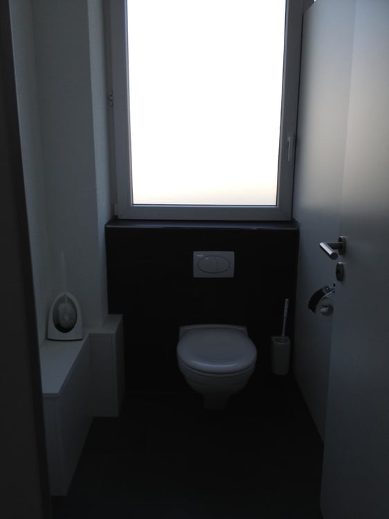 loftartiges, doppelstöckiges Gewerbelokal in separatem Gebäudeteil 8