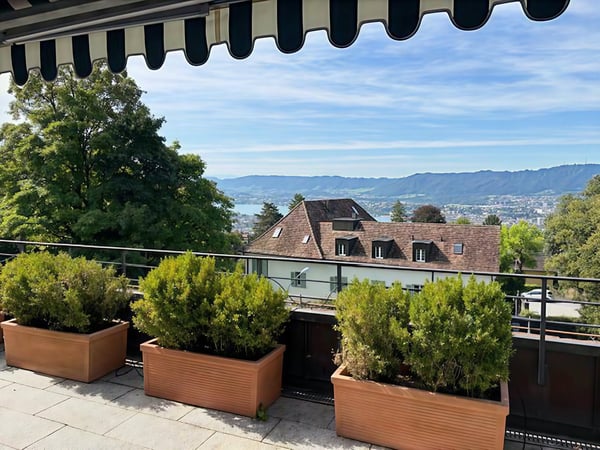 Elegante Wohnung mit Weitblick und Privatsphäre 4