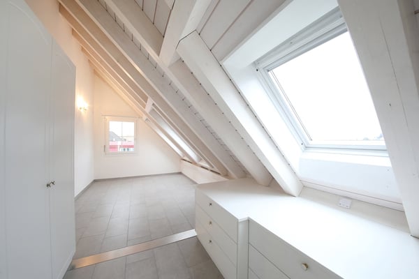 Grosszügige Attikawohnung in Wangen-Siebnen 17