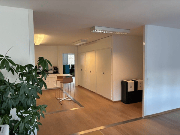 Bureaux modernes de 2 pièces avec parking - 47 Avenue Blanc 2