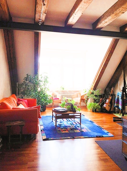 Charmante 1.5-Zimmer-Maisonette-Wohnung in historischem Gebäude 19