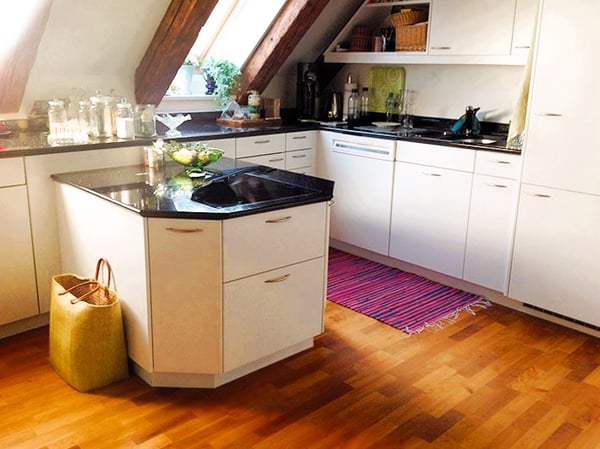 Charmante 1.5-Zimmer-Maisonette-Wohnung in historischem Gebäude 11