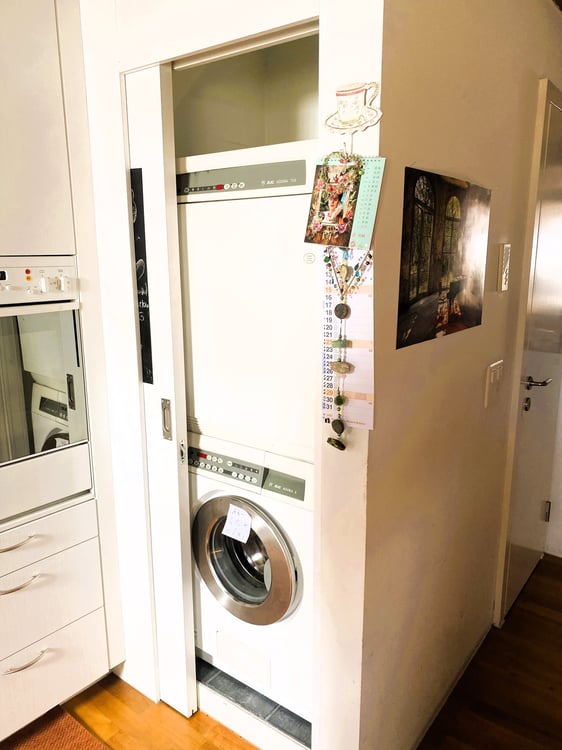 Charmante 1.5-Zimmer-Maisonette-Wohnung in historischem Gebäude 12