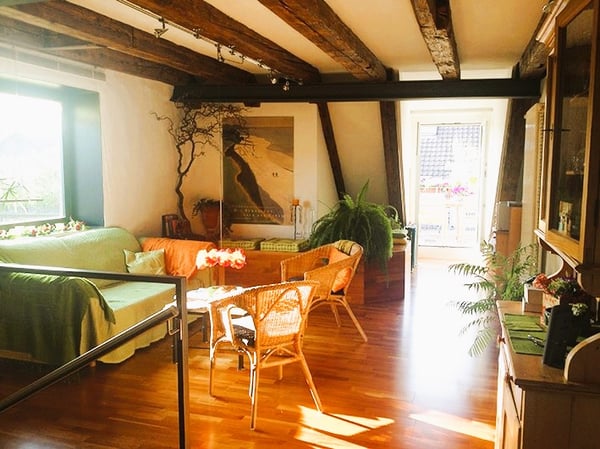 Charmante 1.5-Zimmer-Maisonette-Wohnung in historischem Gebäude 20