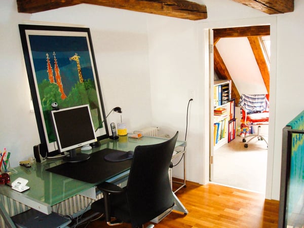 Charmante 1.5-Zimmer-Maisonette-Wohnung in historischem Gebäude 25