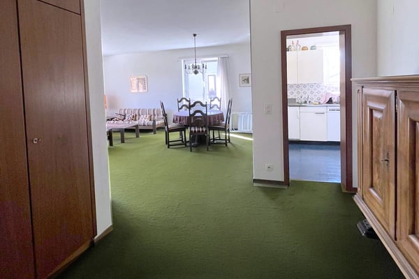 Unverbaubare Seesicht, Swimming Pool mit Liegewiese und Carport 5