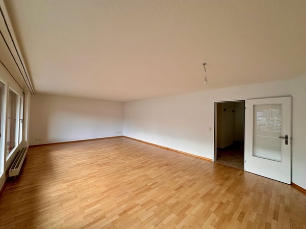 Helle 1.5-Zimmerwohnung mit schöner Aussicht im beliebtem und ruhigem Quartier 3