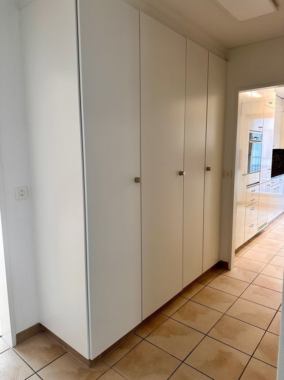 Helle 1.5-Zimmerwohnung mit schöner Aussicht im beliebtem und ruhigem Quartier 8