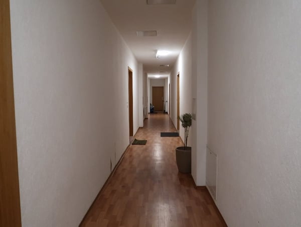 Alt- und Neubau mit 20 Kleinwohnungen und Garagenplätze 10