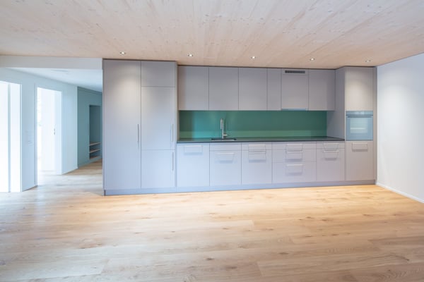 Neues Holzhaus mit Schlossblick sucht Mitbewohner 2