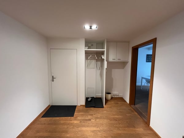 Helles und modernes Büro an Toplage - Fussnähe Barfüsserplatz! - Möbel können übernommen werden. 8