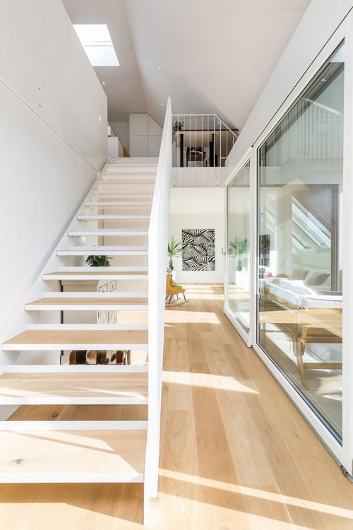 Nicht alltägliche 1-Zimmer Maisonette-Douplex-Wohnung der Extraklasse 14