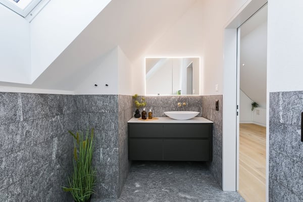 Nicht alltägliche 1-Zimmer Maisonette-Douplex-Wohnung der Extraklasse 18