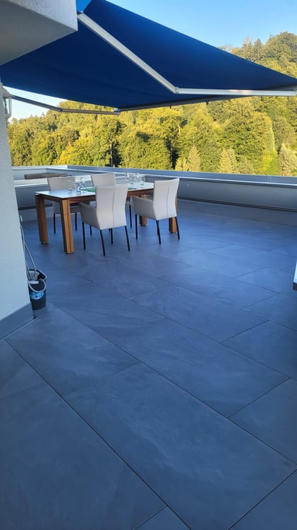 Heimeliges 1-Zimmer-Terrassen-Einfamilienhaus mit Panoramablick und rustikalem Touch 5