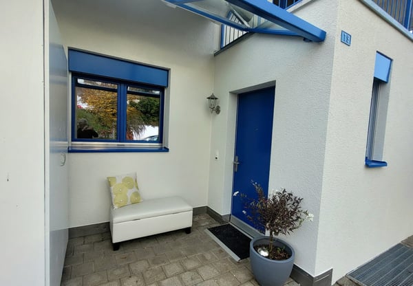 Heimeliges 1-Zimmer-Terrassen-Einfamilienhaus mit Panoramablick und rustikalem Touch 6