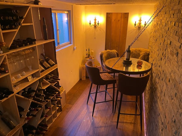 Heimeliges 1-Zimmer-Terrassen-Einfamilienhaus mit Panoramablick und rustikalem Touch 18