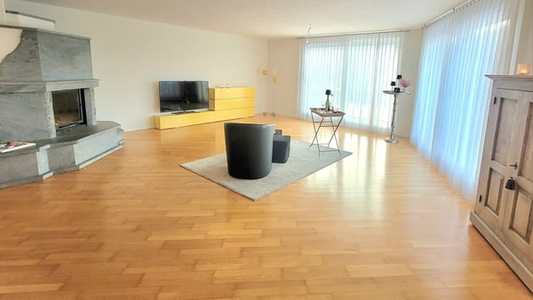 Heimeliges 1-Zimmer-Terrassen-Einfamilienhaus mit Panoramablick und rustikalem Touch 11