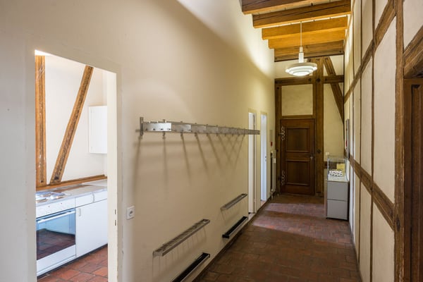 Arbeiten / Unterrichten in historischer Liegenschaft im Gundeli 3