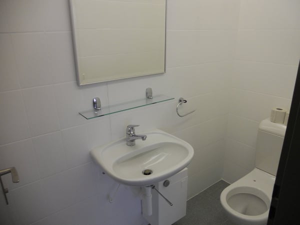 „Benötigen Sie eine Werkstatt, ein Lager oder eine geeignete Fläche für Fitness in Rümlang?