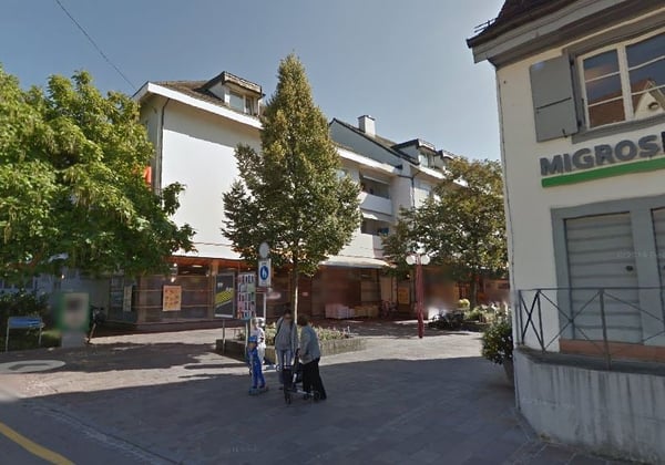 Wohnen oberhalb der Migros, inmitten des Zentrums Riehen 1