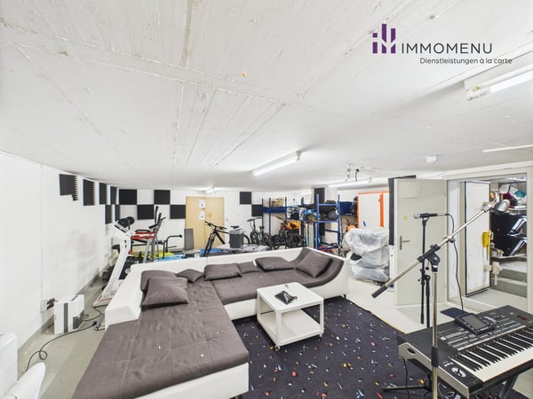 Doppeleinfamilienhaus - Solaranlage, Ladestation, digitaler Eintritt (Fingerprint / Handy) 17